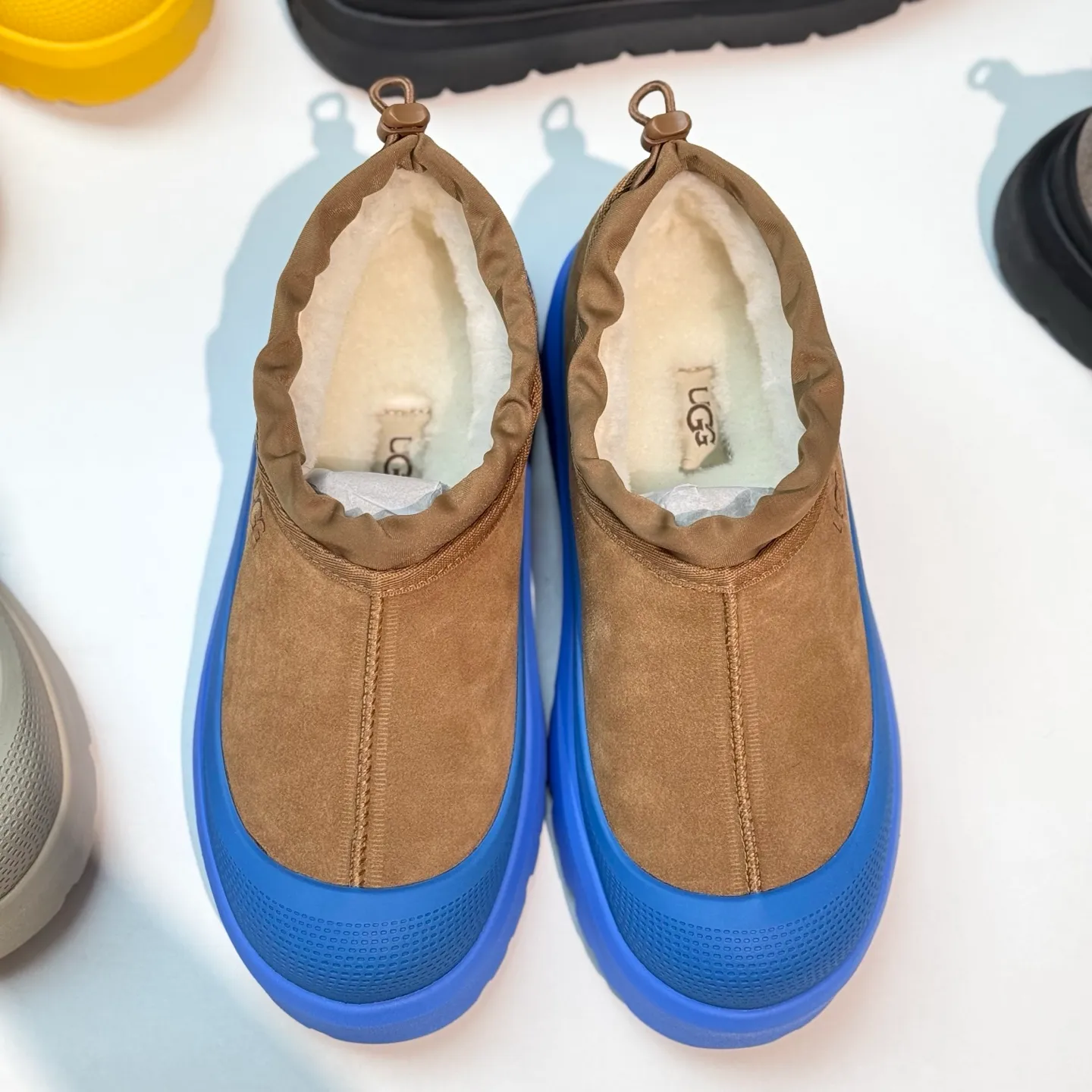 Local 💰600 Exclusive version Original OEM grade UGG Wang Yibo's same style High-end exclusive supply Pyramid-top workmanship quality High-end needs to come # Big advantage supply ❗️❗️❗️ Low-top men's and women's shoes size: 36 37 38 39 40 41 42 43 44#